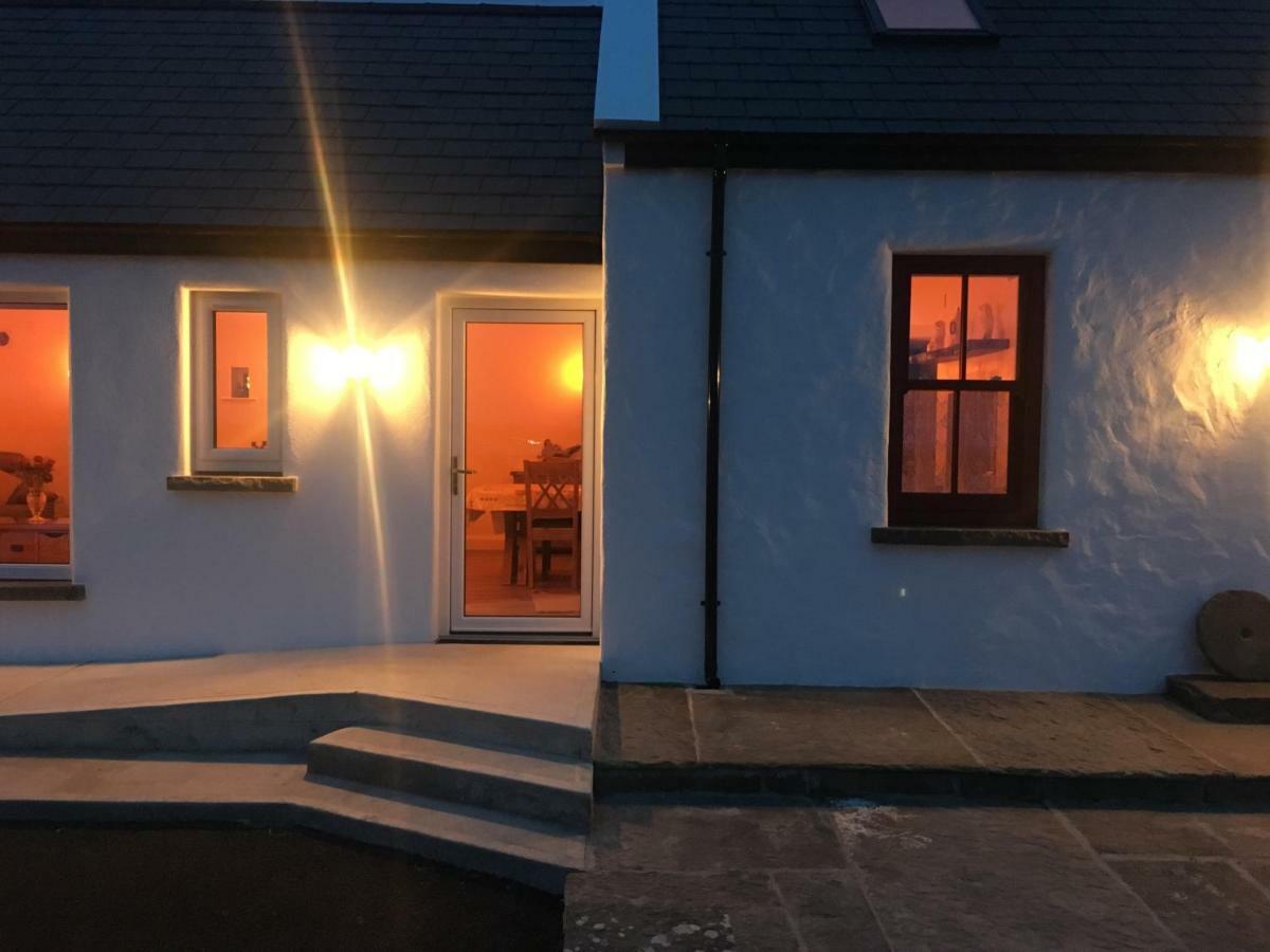 Conway'S Cottage With Sea View Nestling By Cliffs-Of-Moher Liscannor Exterior foto